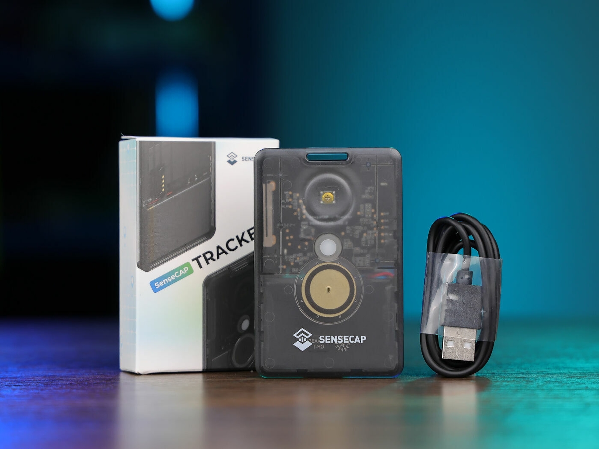 SenseCAP Card Tracker T1000-E 製品概要、クレジットカードサイズの携帯性