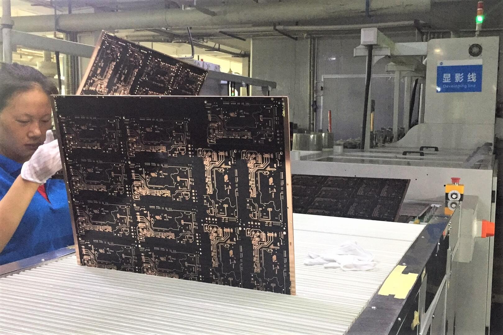 Seeed FusionがPCBおよびPCBAの新たな詳細な生産状況更新を導入