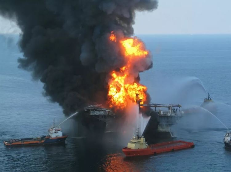 Deepwater Horizon Fire