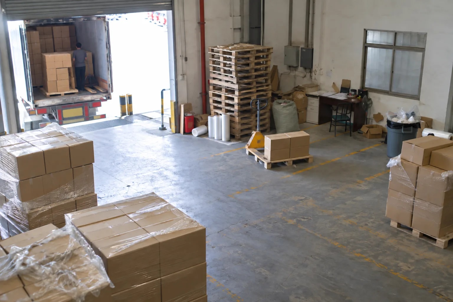 入出荷バース