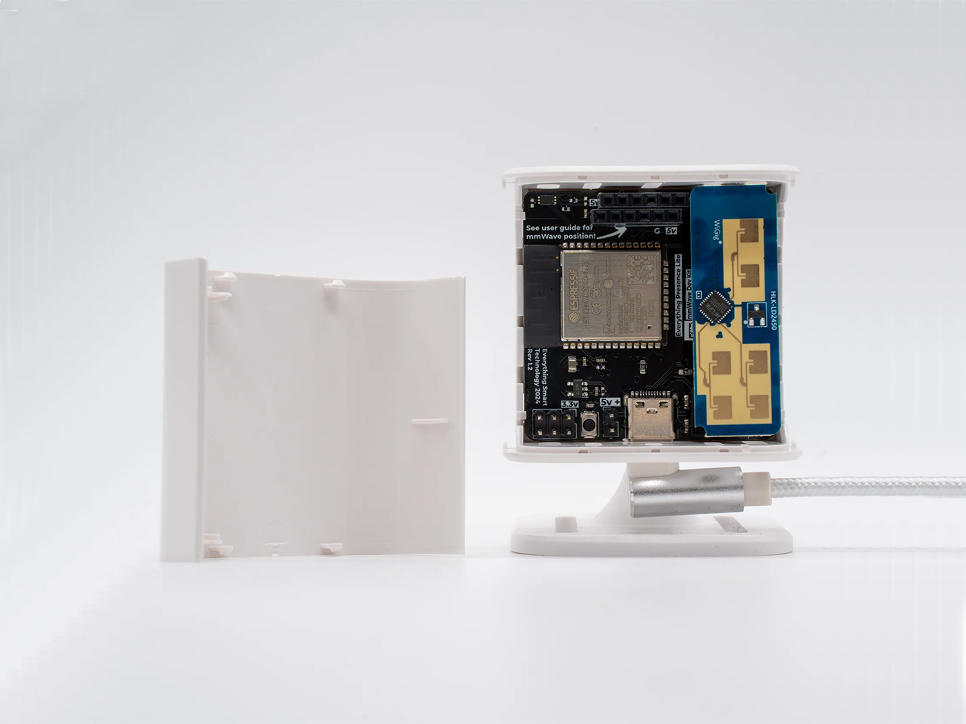 OEMから共同創造へ：Everything Presence Liteの裏側の物語 – 高度でスマートなmmWaveセンサー